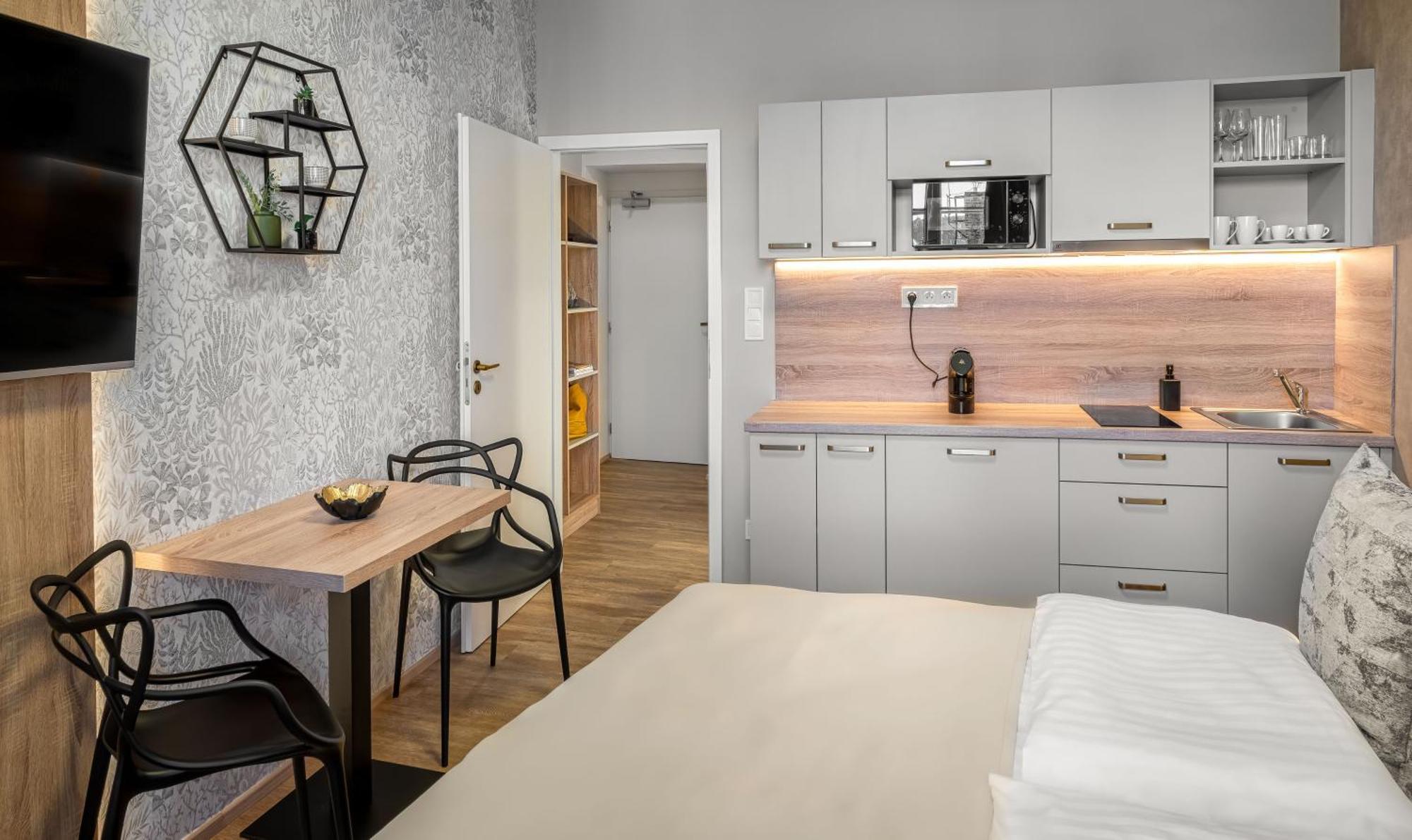 Theatre 9 Apartments By Adrez Прага Екстериор снимка